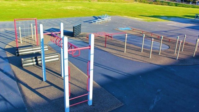 Castle Park Fitness Course 17
