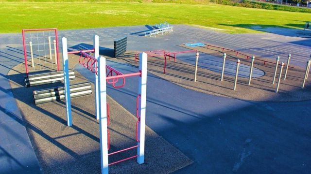 Castle Park Fitness Course 17