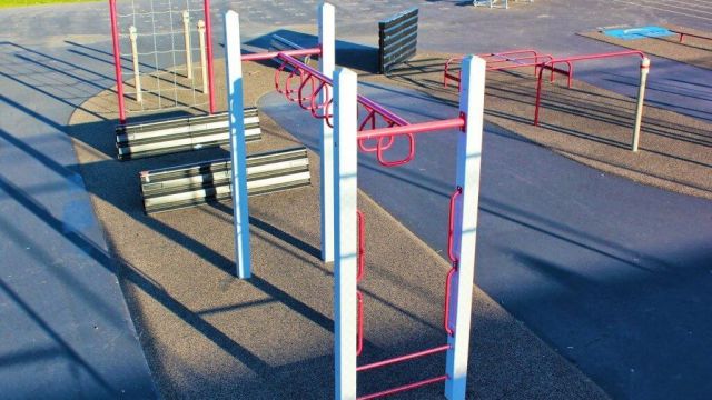 Castle Park Fitness Course 18