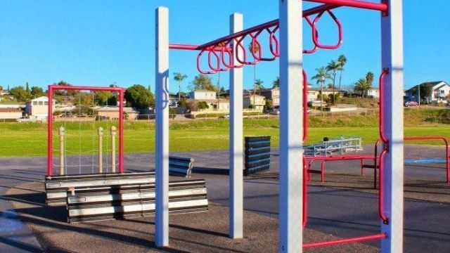 Castle Park Fitness Course 26