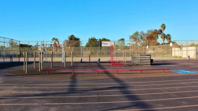 Castle Park Fitness Course 38